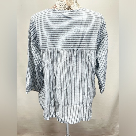 🛍️MAX STUDIO Blue and white stripe casual top size XS - Picture 5 of 13